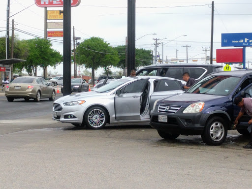 Car Wash «Mister Car Wash», reviews and photos, 5721 Burnet Rd, Austin, TX 78756, USA