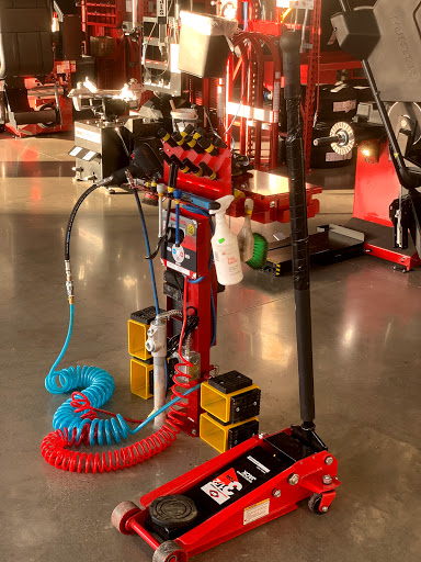 Tire Shop «Discount Tire Store - Farragut, TN», reviews and photos, 11201 Kingston Pike, Farragut, TN 37934, USA