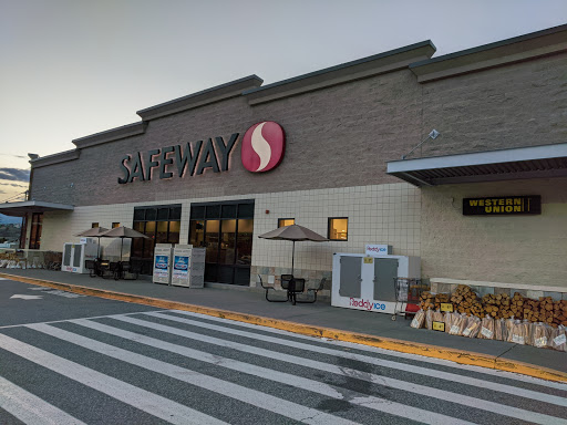 Grocery Store «Safeway», reviews and photos, 106 W. Manson Rd, Chelan, WA 98816, USA