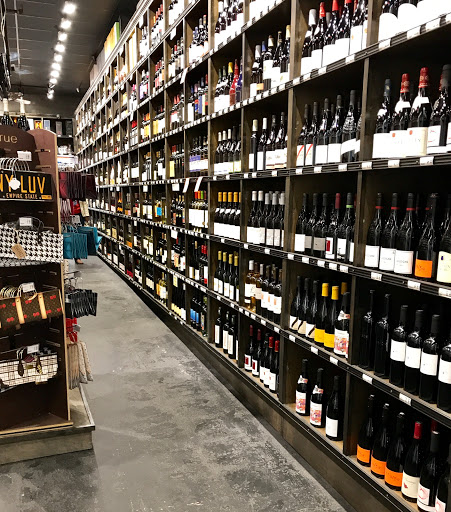 Liquor Store «Beekman Liquors», reviews and photos, 500 Lexington Ave, New York, NY 10017, USA