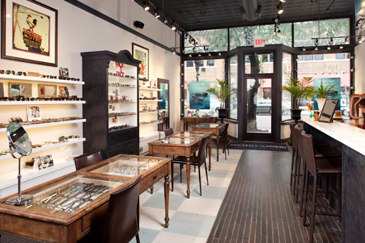 Eye Care Center «InVision Distinctive Eyewear - St. Paul», reviews and photos, 867 Grand Ave, St Paul, MN 55105, USA