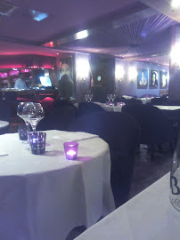 Atmosphère du Restaurant indien Karishma Lounge à Divonne-les-Bains - n°7