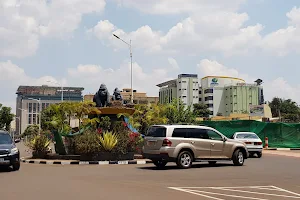 Gorilla Statue image