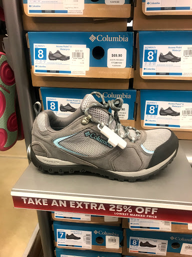 Sportswear Store «Columbia Sportswear Outlet», reviews and photos, 6800 Oxon Hill Rd #600, Oxon Hill, MD 20745, USA