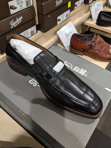 Pet Supply Store «PetSmart», reviews and photos, 62 Centerton Rd, Mt Laurel, NJ 08054, USA