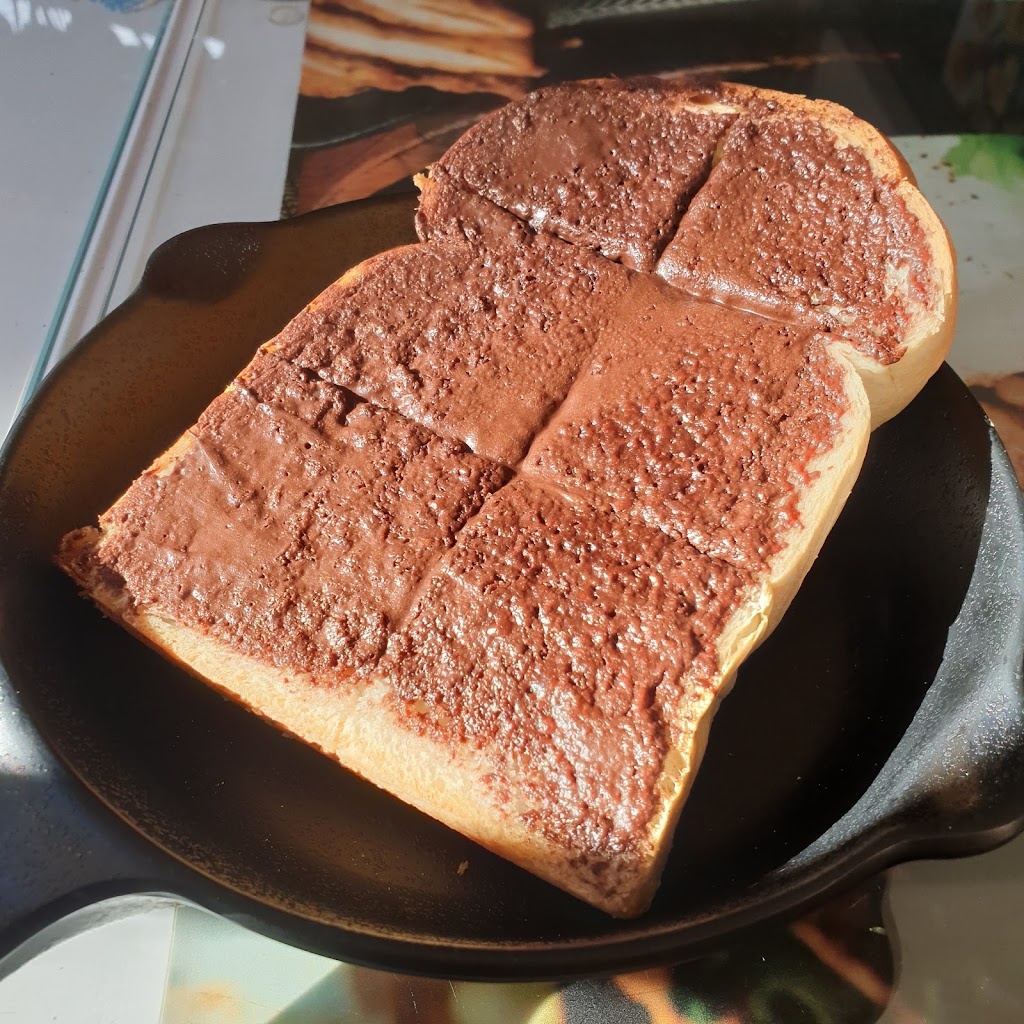 吾45早午食堂.雙十連假有營業。獨家剝皮辣椒生煎包.酥皮蛋餅.獨家異國鍋燒麵.芋泥肉鬆蛋餅.非喝不可鮮奶茶.吾雙紅茶.冰花煎餃， 的照片