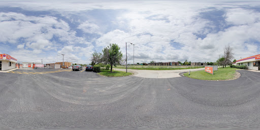 Self-Storage Facility «Public Storage», reviews and photos, 297 W Lake St, Elmhurst, IL 60126, USA