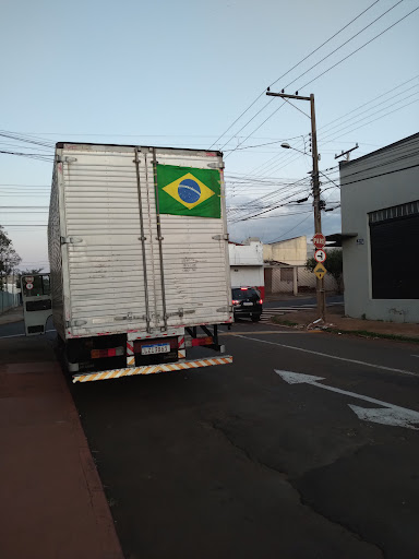 Logo da empresa - mudanças e cargas moreira