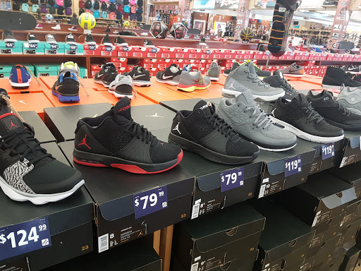 Shoe Store «Shoe City - Fullerton», reviews and photos, 1604 S Harbor Blvd, Fullerton, CA 92832, USA