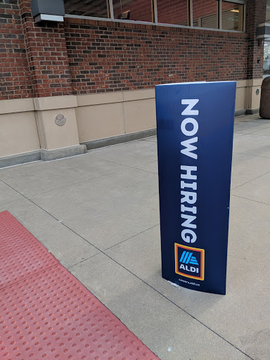 Supermarket «ALDI», reviews and photos, 1440 Naperville Wheaton Rd, Naperville, IL 60563, USA