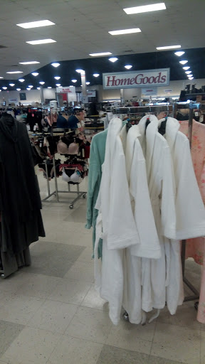 Department Store «T.J. Maxx & HomeGoods», reviews and photos, 717 Boardman Poland Rd, Youngstown, OH 44512, USA