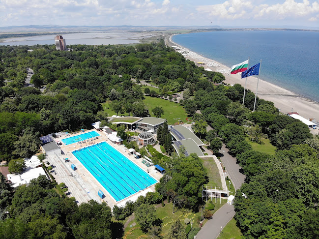 Вили #ДворЪт TheYardClub BBQ Yoga ТермоЗона Tennis - Хотел