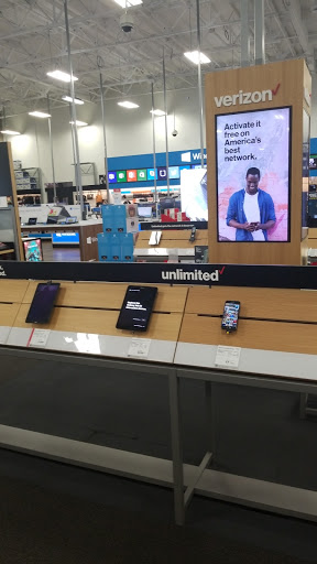 Electronics Store «Best Buy», reviews and photos, 390 N Moorpark Rd, Thousand Oaks, CA 91360, USA