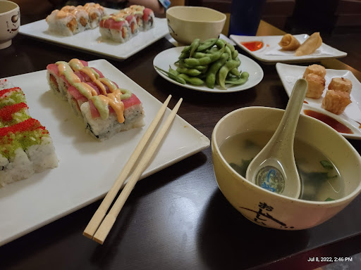 Shopping Mall «Seminole Square Shopping Center», reviews and photos, 200 Zan Rd, Charlottesville, VA 22901, USA