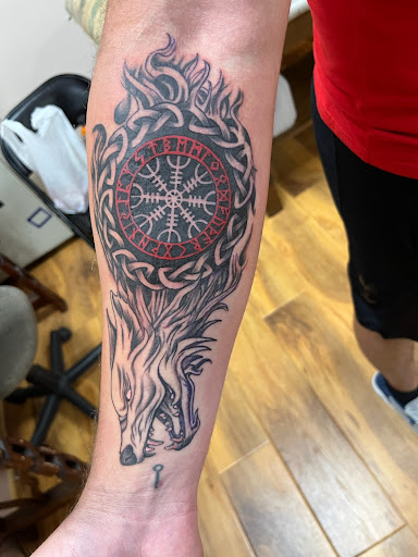 Tattoo Shop «Body Language Tattoo & Piercing Studio», reviews and photos, 3802 Cove View Blvd z, Galveston, TX 77554, USA