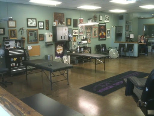 Tattoo Shop «Bodystain Tattoo», reviews and photos, 4412 Cleveland Ave, Columbus, OH 43231, USA