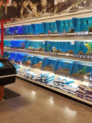 Pet Supply Store «PetSmart», reviews and photos, 159 N Weber Rd, Bolingbrook, IL 60490, USA