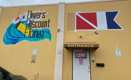 Divers Discount Florida, 2071 South Federal Highway, Fort Lauderdale, FL 33316, USA, 