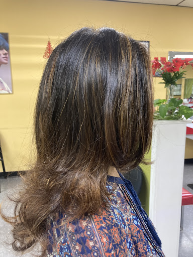 Beauty Salon «Aabh Beauty Salon», reviews and photos, 3201 NJ-27, Franklin Park, NJ 08823, USA