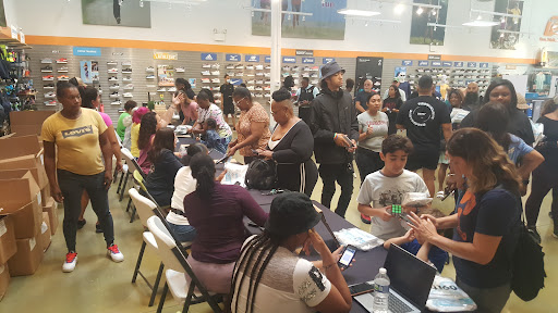 Running Store «Road Runner Sports», reviews and photos, 1435 N Kingsbury St, Chicago, IL 60642, USA