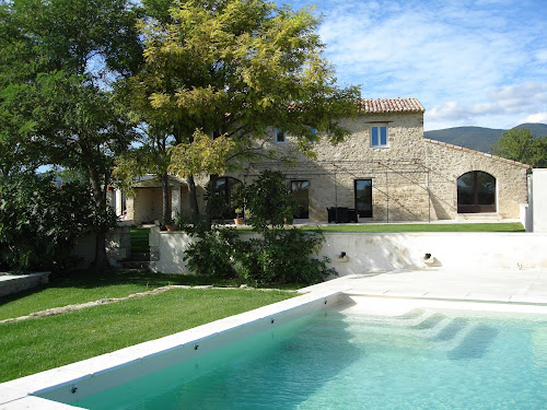 Maisons d'Amis à Cucuron