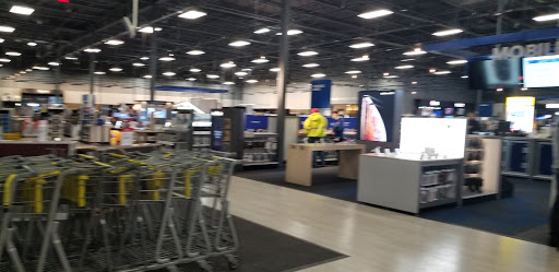 Electronics Store «Best Buy», reviews and photos, 8301 3rd St N, Oakdale, MN 55128, USA