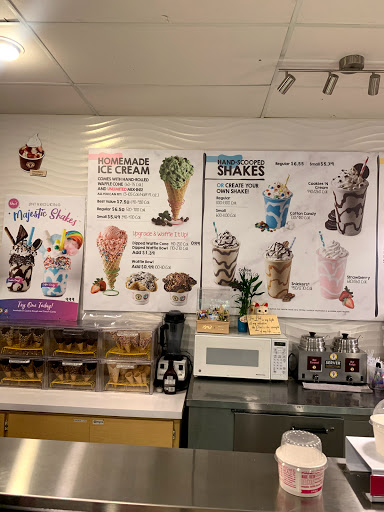 Ice Cream Shop «Marble Slab Creamery», reviews and photos, 780 E Road to Six Flags St #234, Arlington, TX 76011, USA