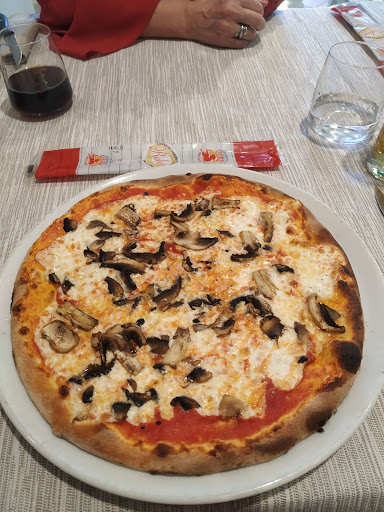 Trattoria Mettiti Comodo in Cogliate, Provincia di Monza e della Brianza