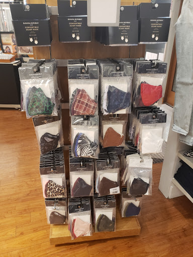 Clothing Store «Banana Republic», reviews and photos, 820 W Stacy Rd, Allen, TX 75013, USA