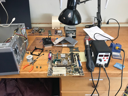 Santa Barbara Computer Repair PC Tech image