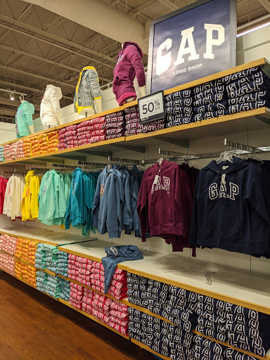 Clothing Store «Gap Outlet», reviews and photos, 12801 W Sunrise Blvd, Sunrise, FL 33323, USA