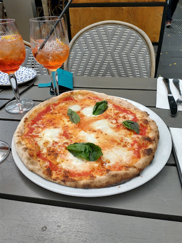 Reviews of Strada Southbank in London - Pizza