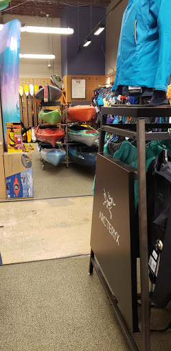 Camping Store «REI», reviews and photos, 3509 Carlin Springs Rd, Falls Church, VA 22041, USA