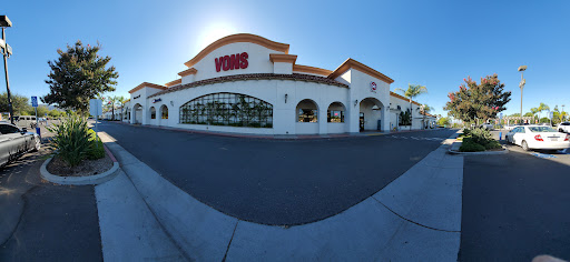 Grocery Store «Vons», reviews and photos, 369 Magnolia Ave, Corona, CA 92879, USA