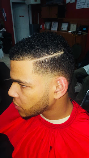 Barber Shop «Alicea Veloz Barbershop», reviews and photos, 214-A Essex St, Hackensack, NJ 07601, USA