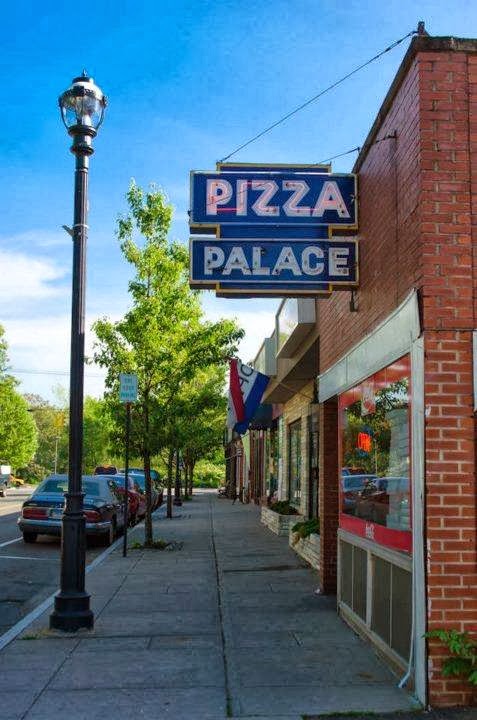Mike's Pizza Palace 06770