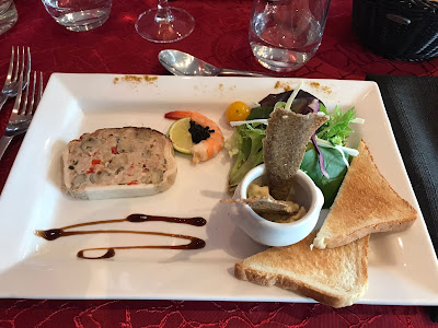 Restaurant Le Point g à Saint-Broladre