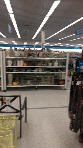 Clothing Store «Ross Dress for Less», reviews and photos, 1821 W Imperial Hwy, La Habra, CA 90631, USA