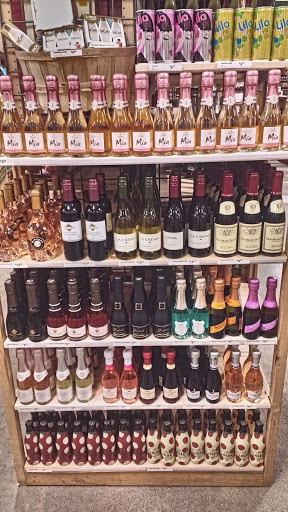 Furniture Store «Cost Plus World Market», reviews and photos, 1565 Golden Gate Plaza, Mayfield Heights, OH 44124, USA