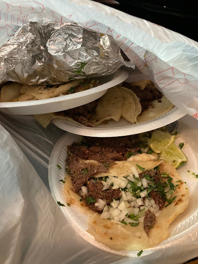Tacos El Primo Food Truck - Parking, 2930 14th Ave S, Minneapolis, MN 55407