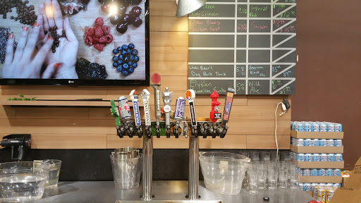 Wine Store «Total Wine & More», reviews and photos, 2224 E Williams Field Rd, Gilbert, AZ 85295, USA