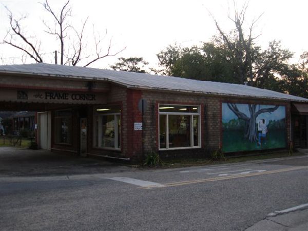 The Frame Corner