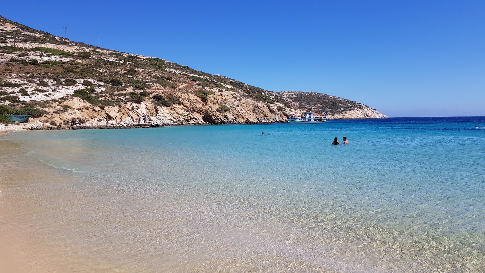 Foto van Kedros Strand met turquoise puur water oppervlakte