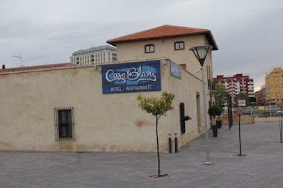 Hotel Restaurante Casa Blava - Avinguda del Nou D,Octubre, s/n, 46600 Alzira, Valencia, Spain