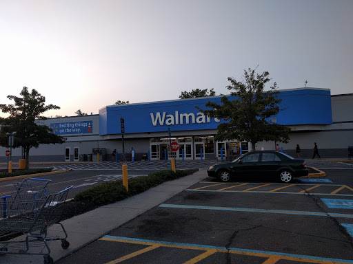 Discount Store «Walmart», reviews and photos, 120 Commercial Pkwy, Branford, CT 06405, USA
