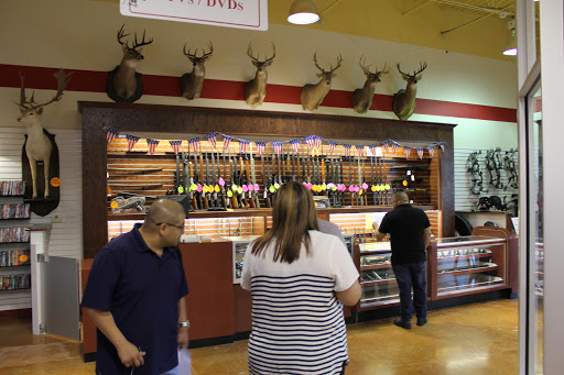 Pawn Shop «Money Mart Pawn & Jewelry», reviews and photos, 1595 S Main St #115, Boerne, TX 78006, USA