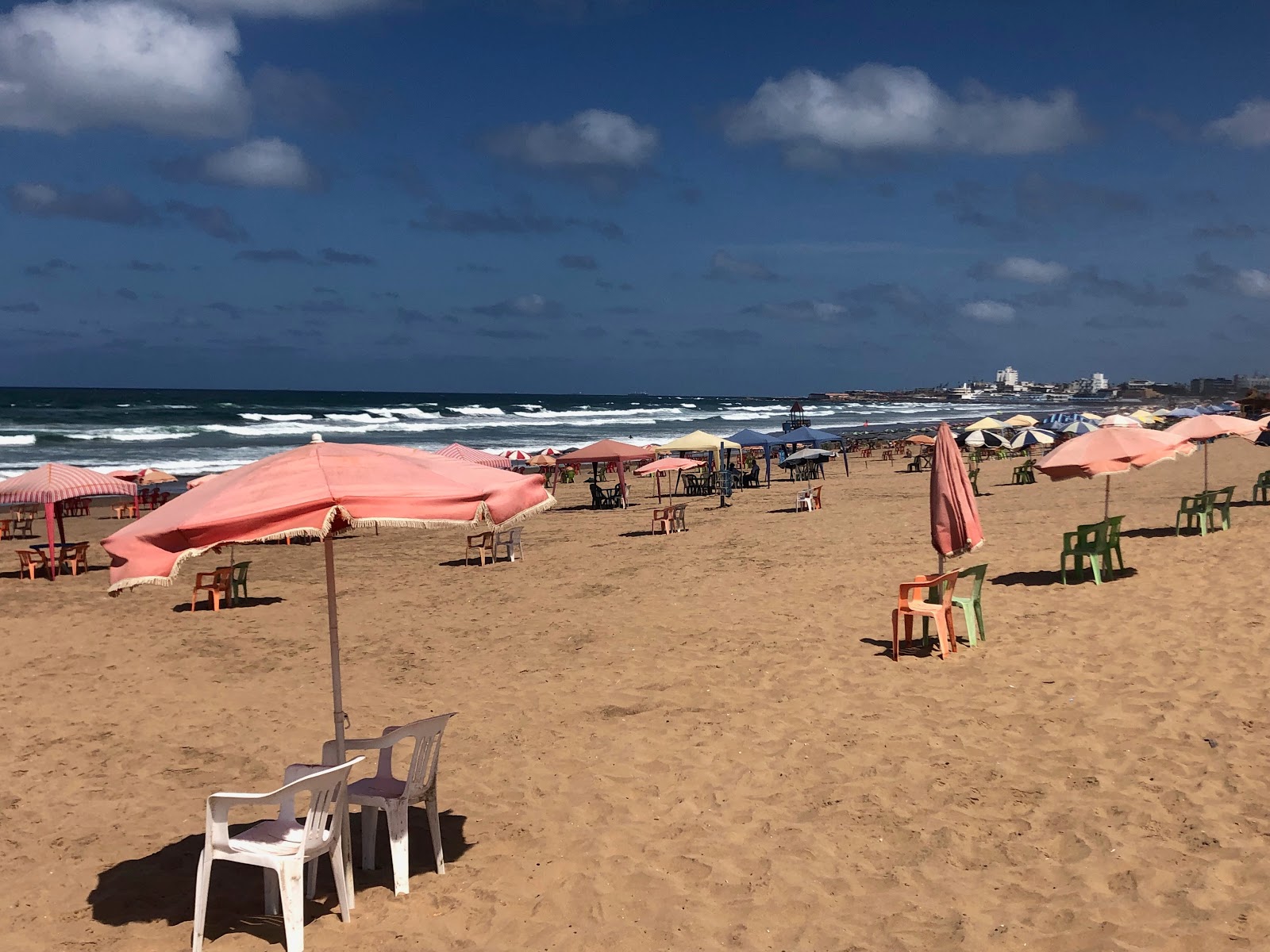 Foto von Plage Ain Diab - beliebter Ort unter Entspannungskennern