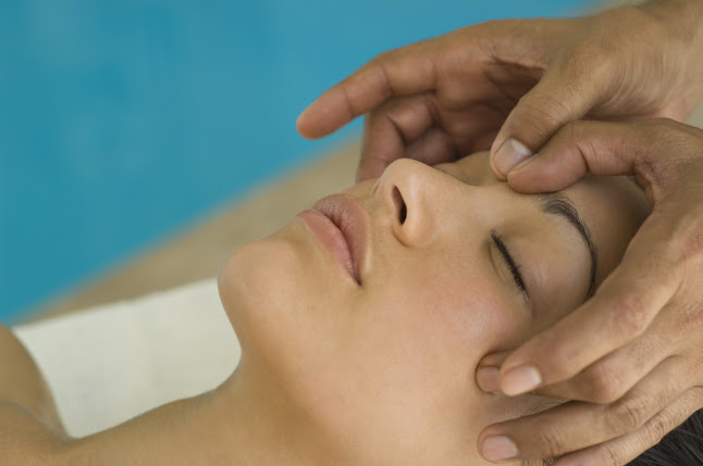 Reviews of Annoushka Deighton Acupuncture Stretford in Manchester - Massage therapist
