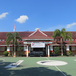 Review SMP Negeri 1 Blitar