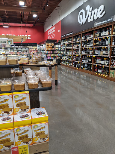 Grocery Store «Earth Fare», reviews and photos, 10903 Parkside Dr, Knoxville, TN 37934, USA